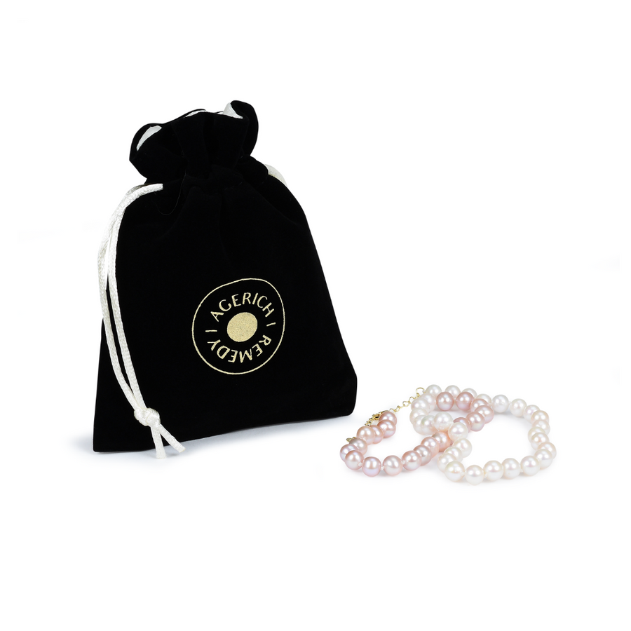 Pearl Necklace: Embrace your inner goddess with the GODDESS Remedy Kit from Agerich. This luxurious kit includes natural remedies and beauty products to help you feel pampered and rejuvenated.
