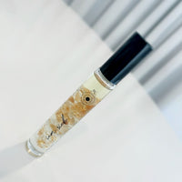 I am rich: citrine and clear quartz infused essential oil